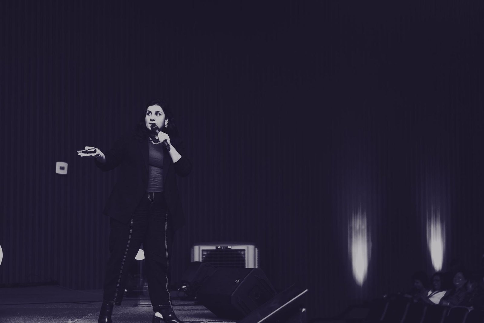 Ludymila Pimenta no palco do People of the Future, Brasília, 2025